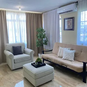  Apartment Luxury By Merengue House